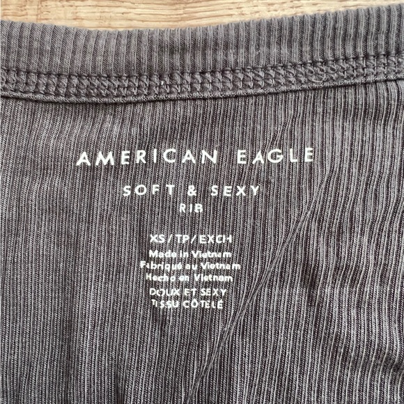 American Eagle Ribbed Soft and Sexy flowy Henley 2 pack - Picture 3 of 4